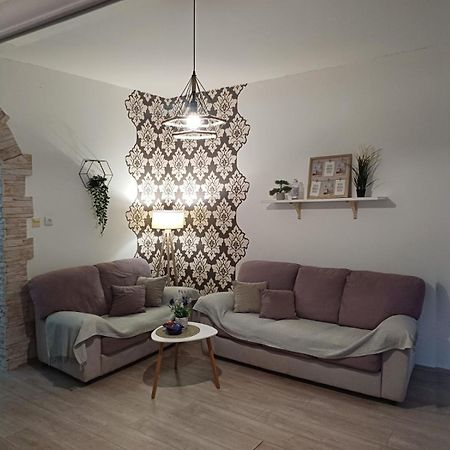 Apartment Green Free Private Parking Novi Sad Exterior photo